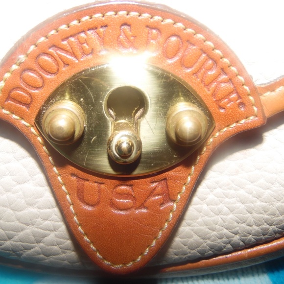 Vtg Dooney and Bourke Cavalry Body Bag - Picture 6 of 6